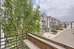 5666 W 10th Pl, Denver, CO 80214 - Photo 18