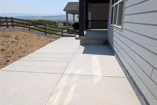 667 Simmental Loop, Castle Rock, CO 80104 - Photo 2
