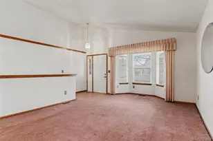 9657 W Peakview Dr, Littleton, CO 80123 - Photo 4