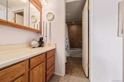 4233 E Maplewood Way, Centennial, CO 80121 - Photo 18