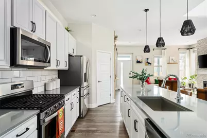 10053 E 60th Avenue, Denver, CO 80238 - Photo 6