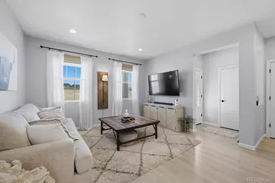 8049 Monte Vista Circle, Littleton, CO 80125 - Photo 6