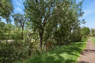 1651 W Canal Cir, Littleton, CO 80120 - Photo 22