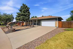 614 S Worchester St, Aurora, CO 80012 - Photo 2