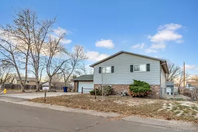 1701 Biscay Street, Aurora, CO 80011 - Photo 2