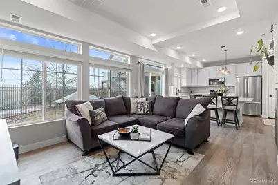 26216 E Byers Place, Aurora, CO 80018 - Photo 6