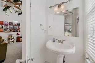 1950 N Clarkson St, Denver, CO 80218 - Photo 18