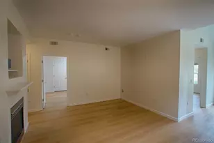 18201 E Greenwood Dr, Aurora, CO 80013 - Photo 4
