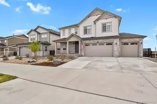 208 S Waterloo St, Aurora, CO 80018 - Photo 2