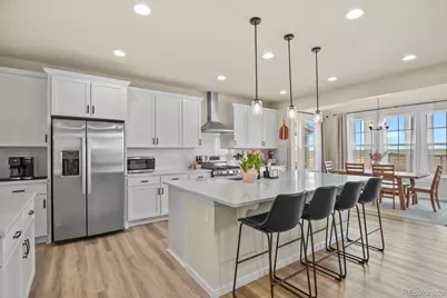 208 S Waterloo Street, Aurora, CO 80018 - Photo 6