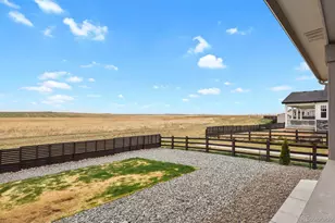 208 S Waterloo St, Aurora, CO 80018 - Photo 42