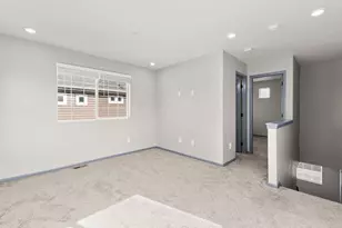 231 S Old Hammer Ct, Aurora, CO 80018 - Photo 32