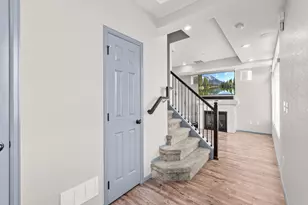 231 S Old Hammer Ct, Aurora, CO 80018 - Photo 4