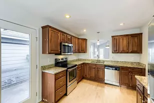 3147 S Ulster St, Denver, CO 80231 - Photo 6