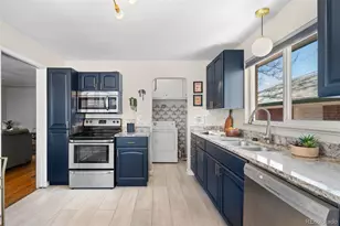 3653 Forest St, Denver, CO 80207 - Photo 8