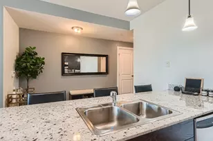 2001 Lincoln St, Denver, CO 80202 - Photo 10