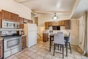 582 Revere St, Aurora, CO 80011 - Photo 8