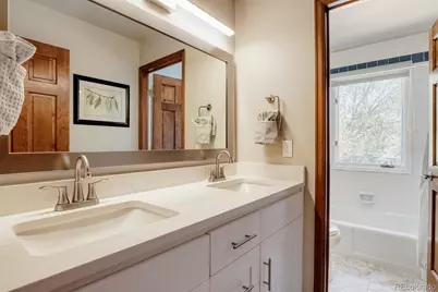 16290 E Powers Place, Centennial, CO 80015 - Photo 32