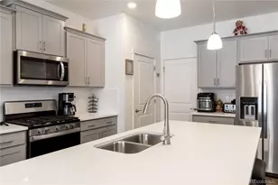 4875 Cattle Cross Trl, Castle Rock, CO 80104 - Photo 8