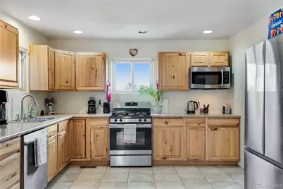 8090 Quebec Street, Commerce City, CO 80022 - Photo 14