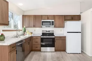 8824 W Ontario Ave, Littleton, CO 80128 - Photo 2