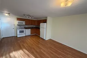 1304 S Parker Rd, Denver, CO 80231 - Photo 2