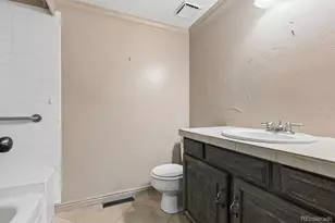 8228 E Phillips Pl, Centennial, CO 80112 - Photo 12