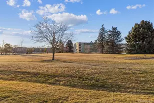 625 S Clinton St, Denver, CO 80247 - Photo 2