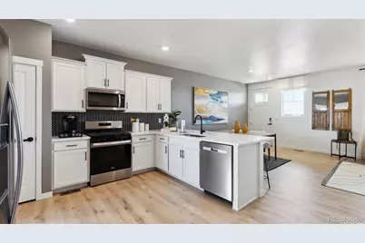 331 N Bersshine Street, Watkins, CO 80137 - Photo 10