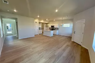 814 N Bently St, Watkins, CO 80137 - Photo 4