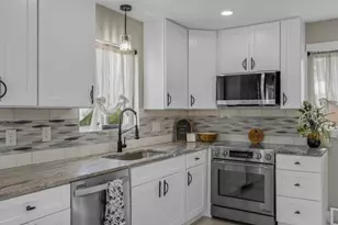 7296 Avrum Dr, Denver, CO 80221 - Photo 12