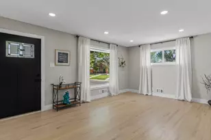 7296 Avrum Dr, Denver, CO 80221 - Photo 6