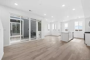 24121 E 30th Pl, Aurora, CO 80019 - Photo 10