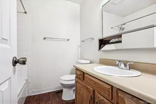 17693 E Loyola Dr, Aurora, CO 80013 - Photo 16