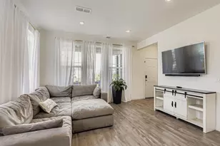 625 Aspen Ave, Bennett, CO 80102 - Photo 6