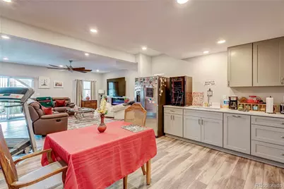 8890 S Ukraine Court, Aurora, CO 80016 - Photo 30