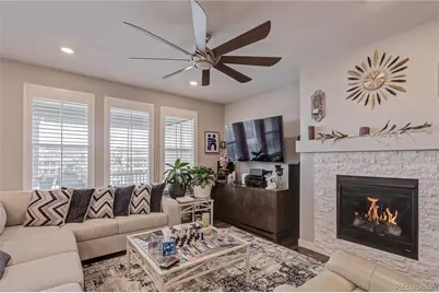 8890 S Ukraine Court, Aurora, CO 80016 - Photo 8