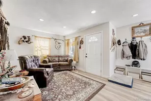 890 Nome St, Aurora, CO 80010 - Photo 2