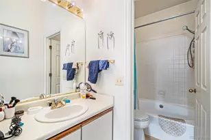 1079 S Walden Way, Aurora, CO 80017 - Photo 14