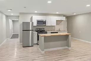 1981 Alton St, Aurora, CO 80010 - Photo 8