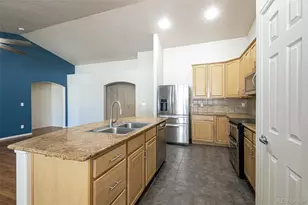 1137 S Coolidge Cir, Aurora, CO 80018 - Photo 10