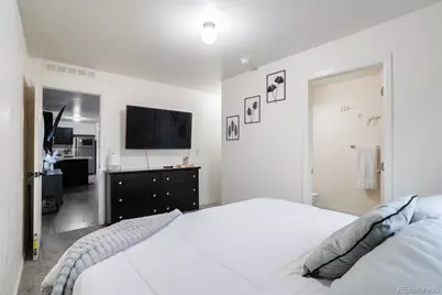 2885 E Midway Boulevard, Denver, CO 80234 - Photo 16