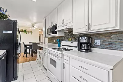 3397 W Tanforan Drive, Englewood, CO 80110 - Photo 8