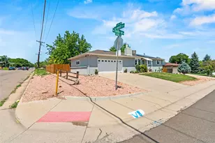 3397 W Tanforan Dr, Englewood, CO 80110 - Photo 4