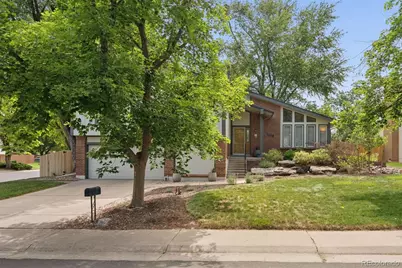 1716 S Newark Court, Aurora, CO 80012 - Photo 2
