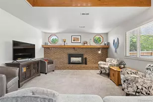 1716 S Newark Ct, Aurora, CO 80012 - Photo 18