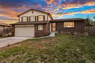 1541 S Fairplay Way, Aurora, CO 80012 - Photo 2