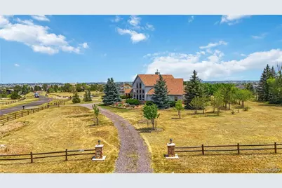 8124 S Ireland Way, Aurora, CO 80016 - Photo 46