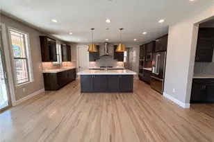 60 Sandalwood Way, Highlands Ranch, CO 80126 - Photo 2