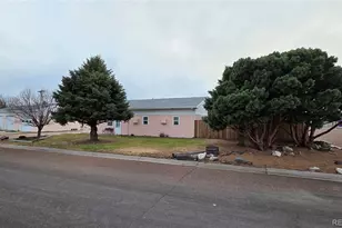 717 Ash St, Julesburg, CO 80737 - Photo 2